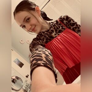 Meet your Posher, ??